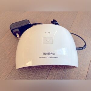 UV LED nail light with power cord -like new condition‎